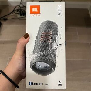 JBL Flip 6 Bluetooth Speaker